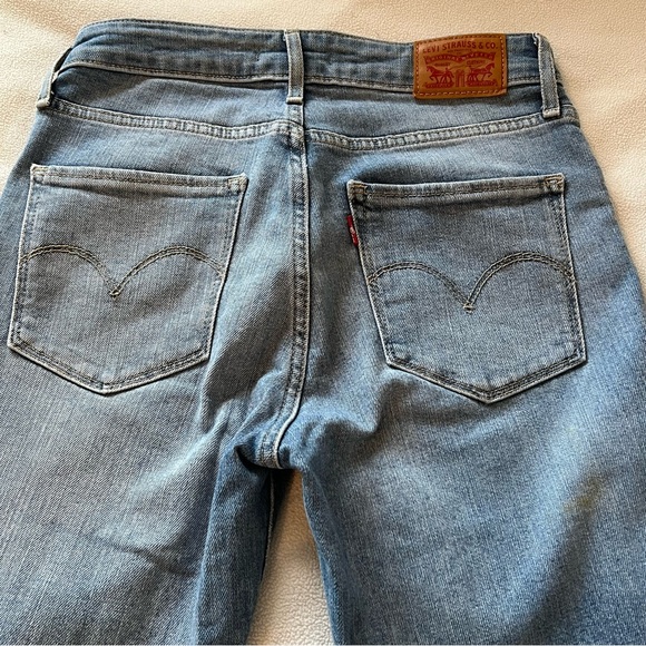 Levi's 721 Ripped High Rise Skinny Jeans W26 L30 - Picture 8 of 16